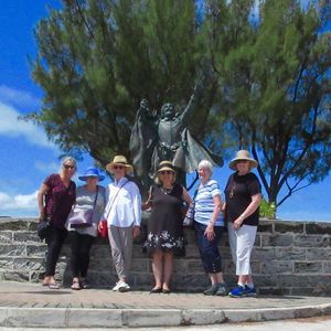 Meet your Posher, Linda